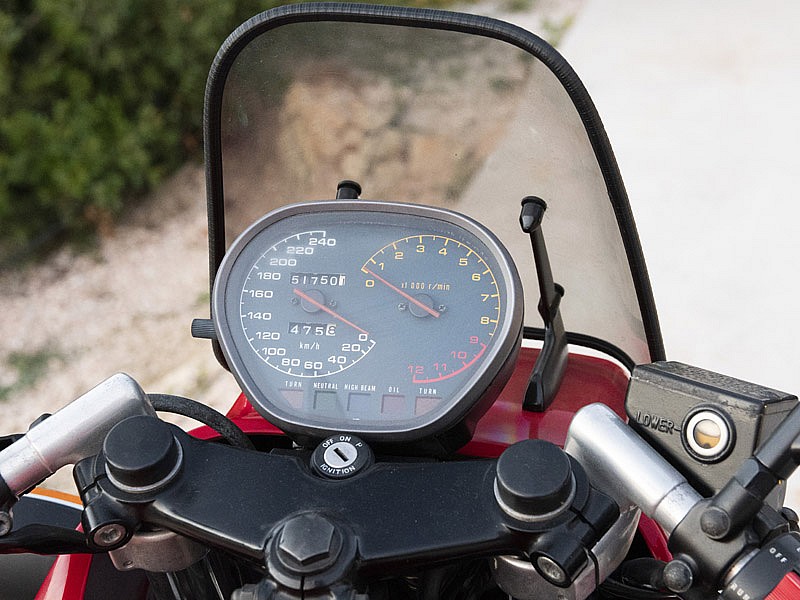 Instrumentación de Suzuki GSX1100S Katana 1985