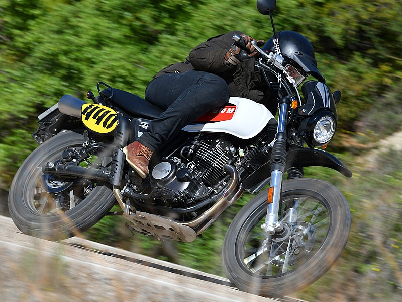 La SWM Six Days 440 2019 es muy divertida de conducir