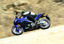 Barrido con la Yamaha YZF-R3