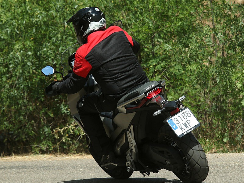 honda_x-adv_2019_08