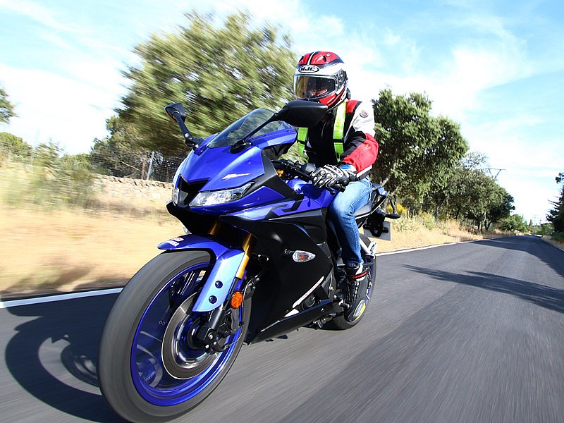 Diseño MotoGP en la Yamaha YZF-R125 2019