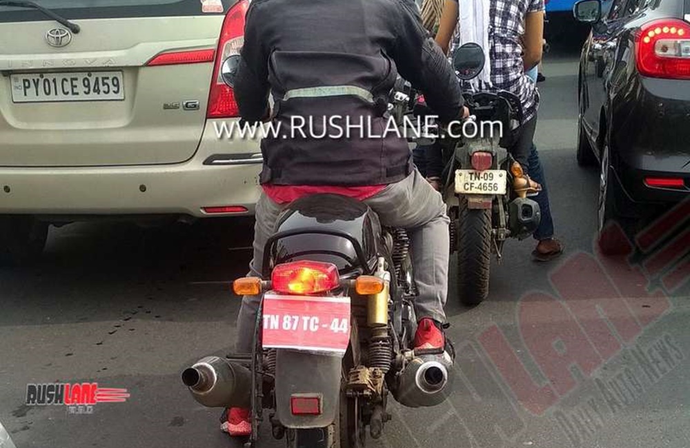 Royal Enfield 650 Euro 5 - trasera