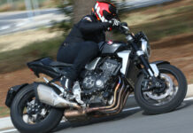 La Honda CB1000R+ es una moto noble y equilibrada