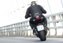 Minimalismo en la trasera de la Honda CB1000R+