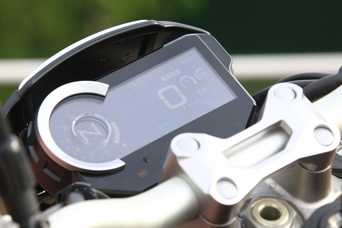Instrumentación LCD Honda CB1000R+