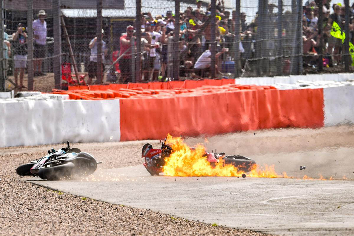 Caída de Dovizioso y Quartararo en Silverstone