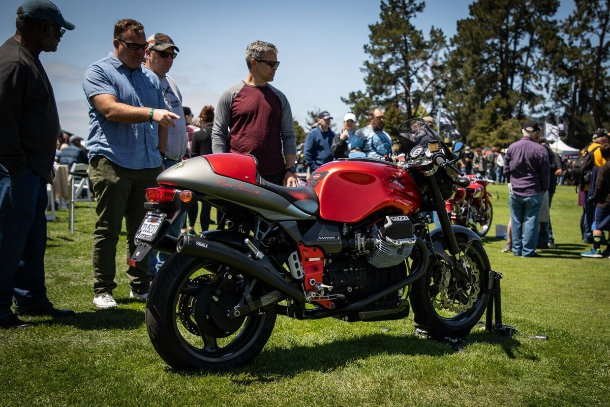 Moto Guzzi V11 Sport Rosso Mandello - trasera