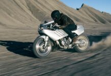 Suzuki GSX-R750 "Major Tom" - acción