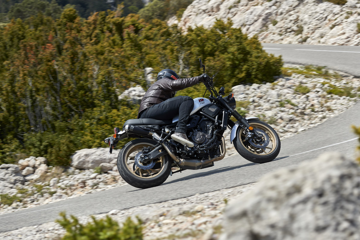 La agilidad es uno de los puntos fuertes de la Yamaha XSR700 XTribute