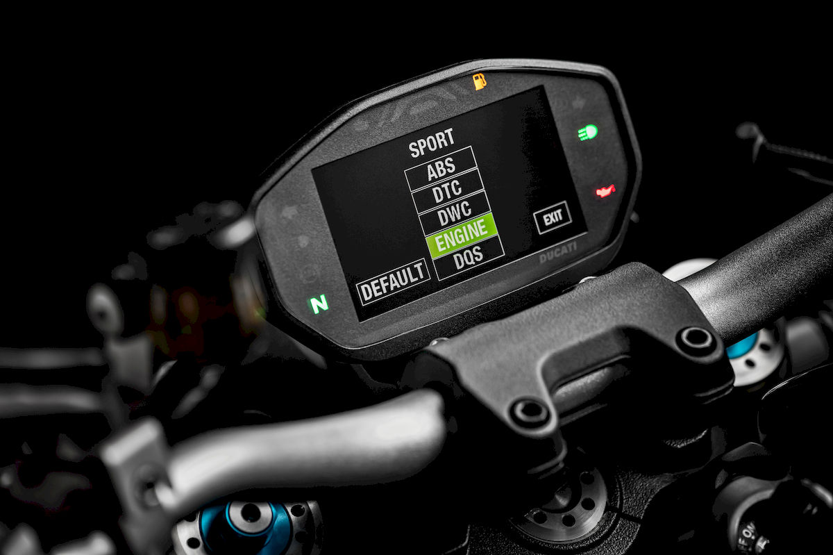ducati_monster_1200_s_1