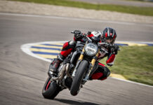 ducati_monster_1200_s_10