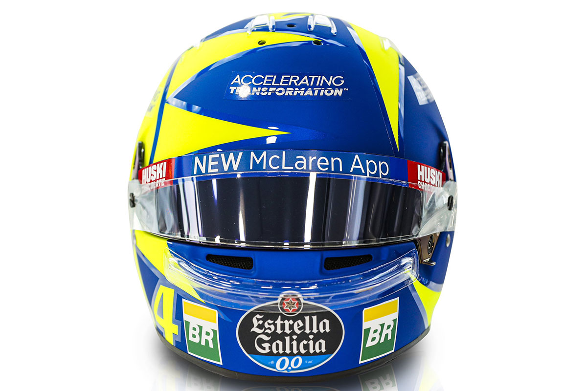 Frontal del casco homenaje de Norris
