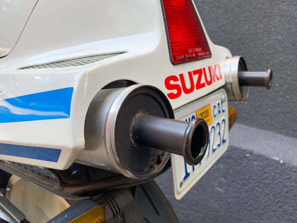 Escapes de la Suzuki RG 500 Gamma