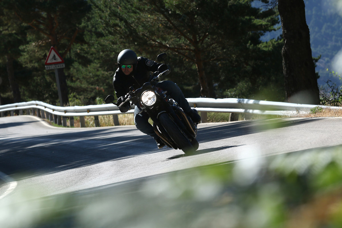 triumph_speed_twin_2019_08