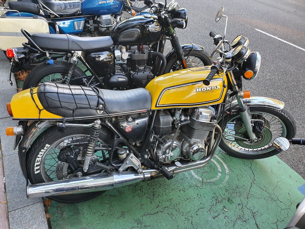 La emblemática Honda Four en los Distinguished Gentleman’s Ride 2019