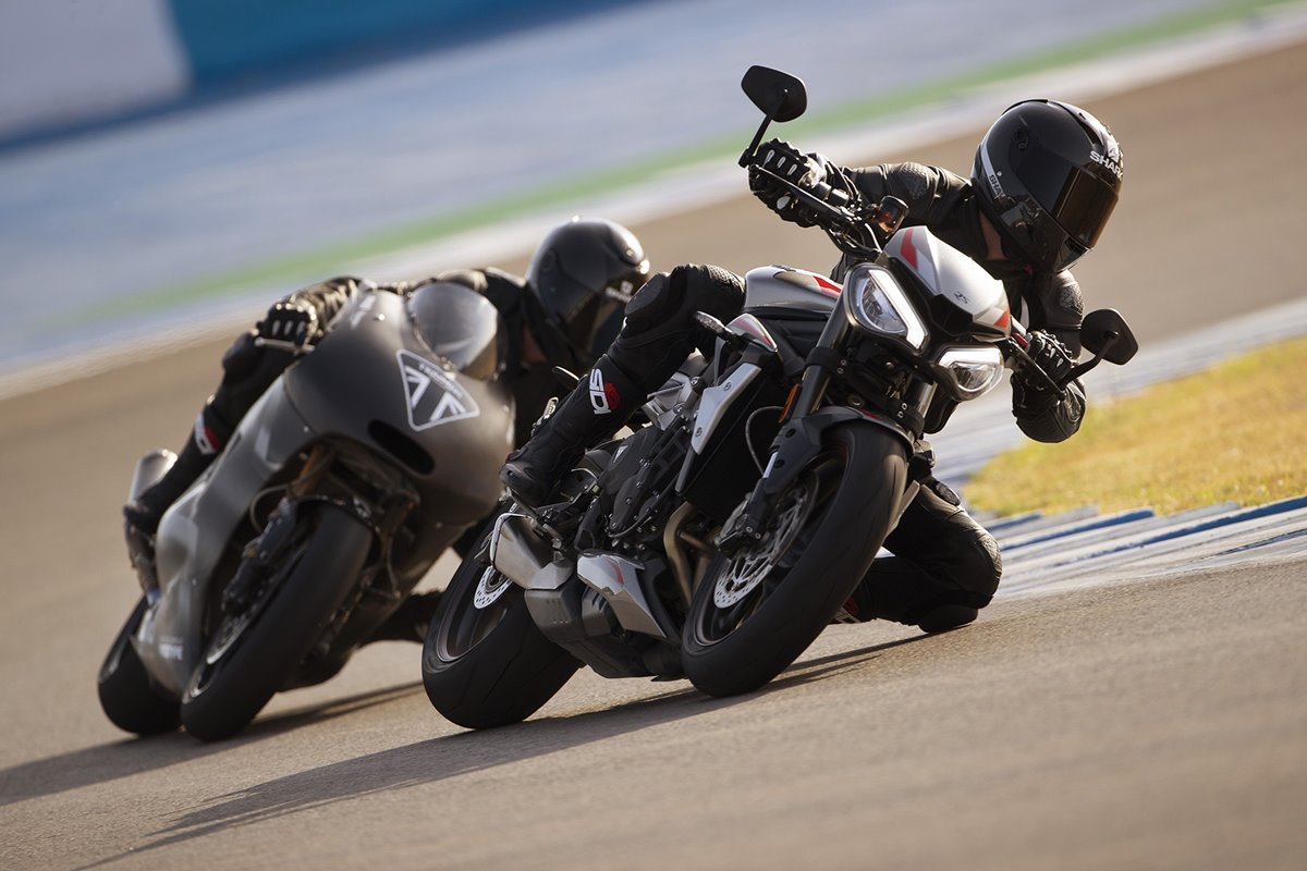 ndp_triumph_streettriple2020_11