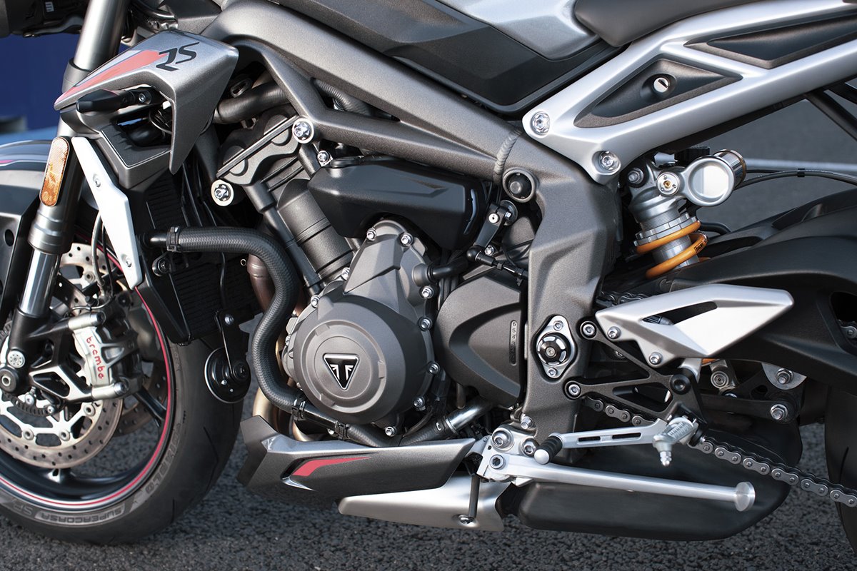 ndp_triumph_streettriple2020_13