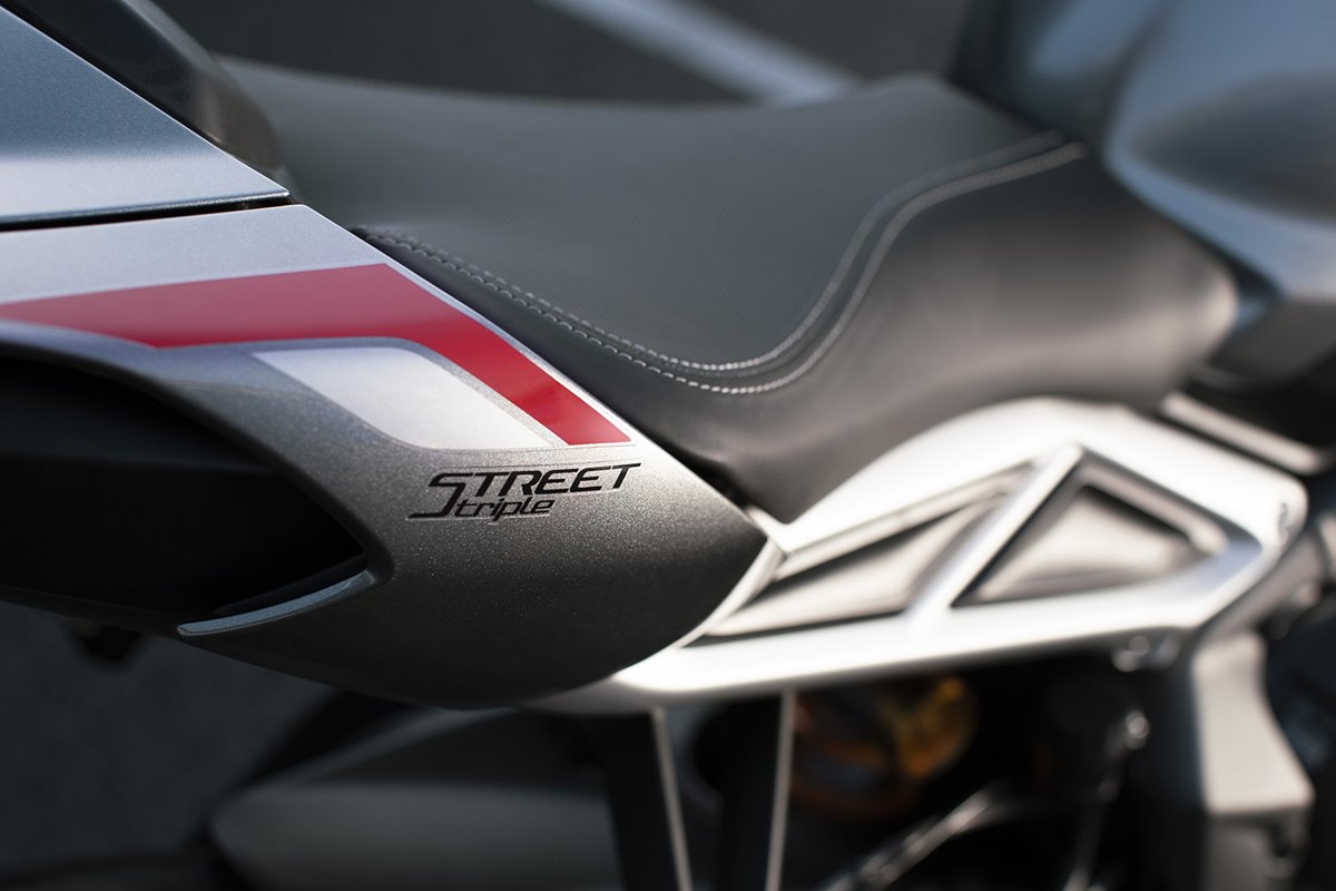 ndp_triumph_streettriple2020_15