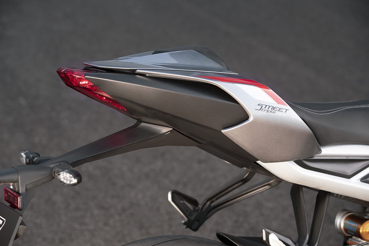 ndp_triumph_streettriple2020_21