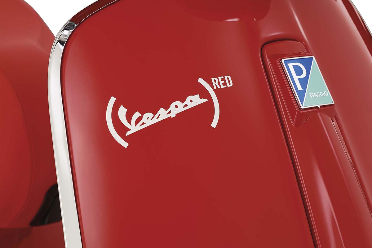 Distintivo de Vespa RED