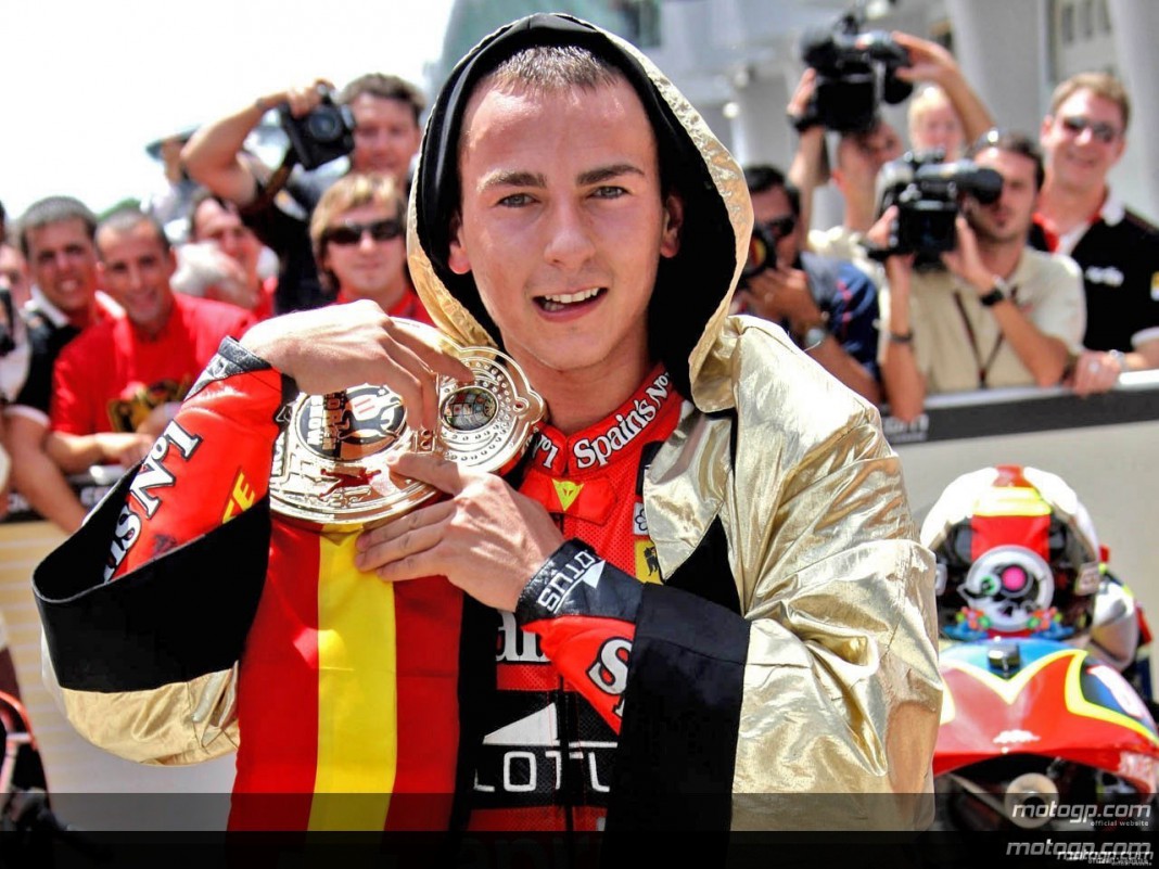 En 2007 se convierte en Bicampeón de 250cc