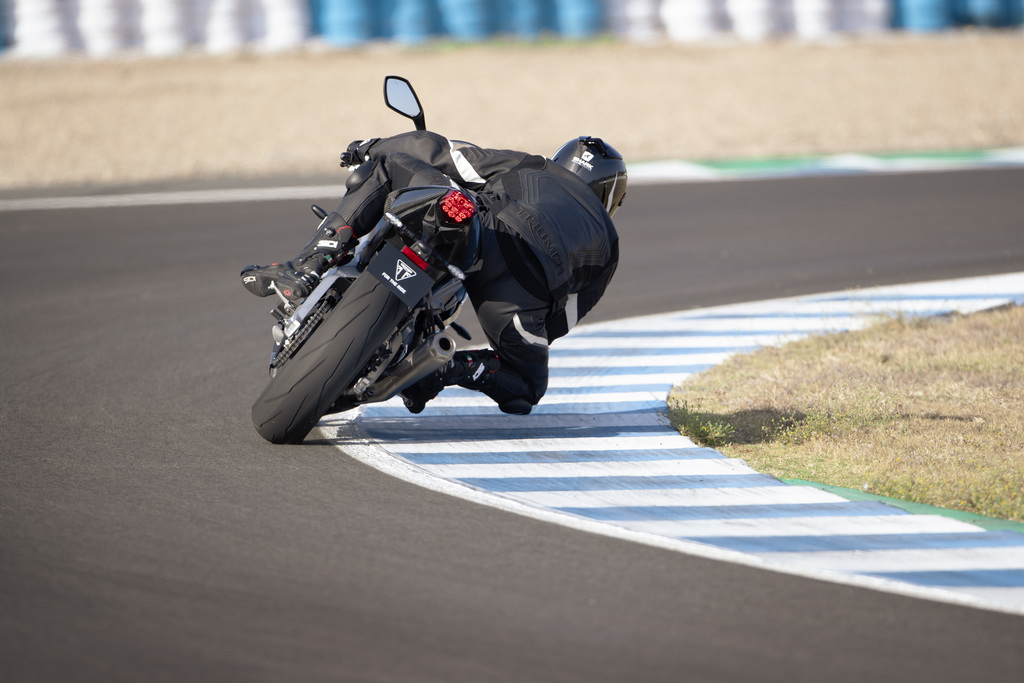 Triumph Daytona Moto2 765  2020