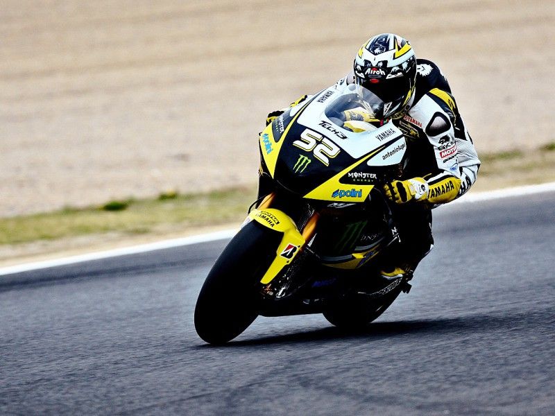 Debutó en MotoGP con una Yamaha Tech3