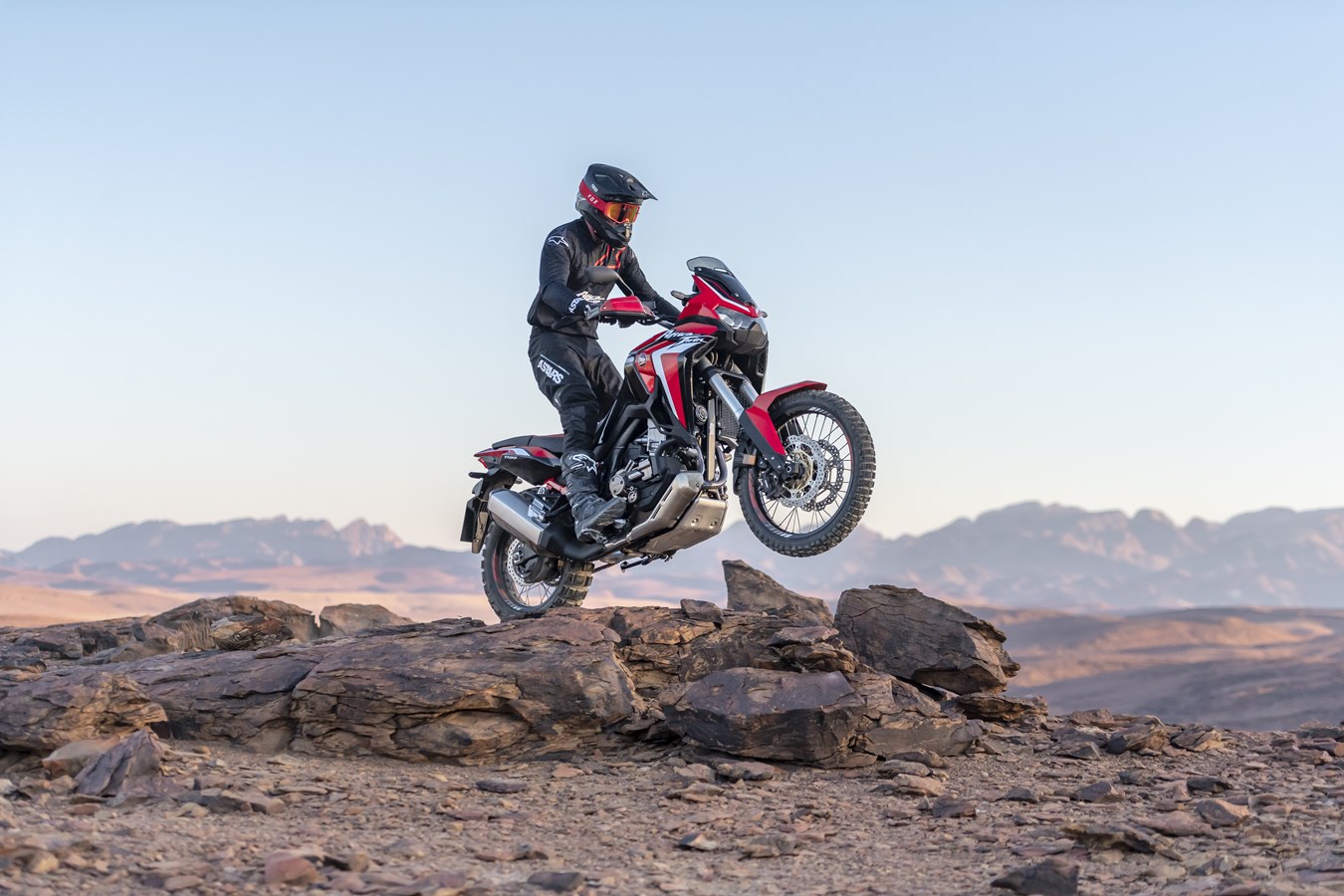 El carácter de la Honda CRF 1100L AFRICA TWIN es aventurero