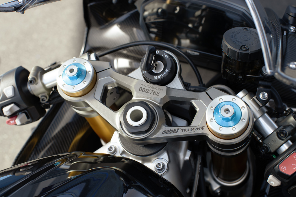 Triumph Daytona Moto2 765  2020