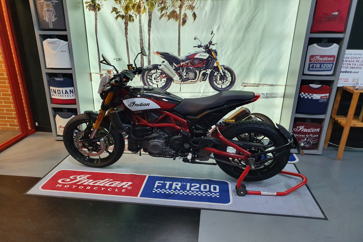 II Aniversario Milla Custom Indian. FTR
