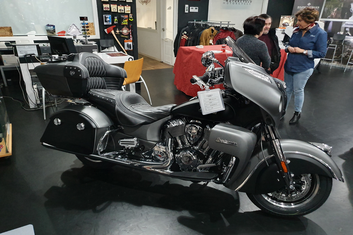 II Aniversario Milla Custom Indian. Roadmaster