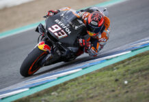 Marc llegó al circuito con una bolsa de monos... para su hermano