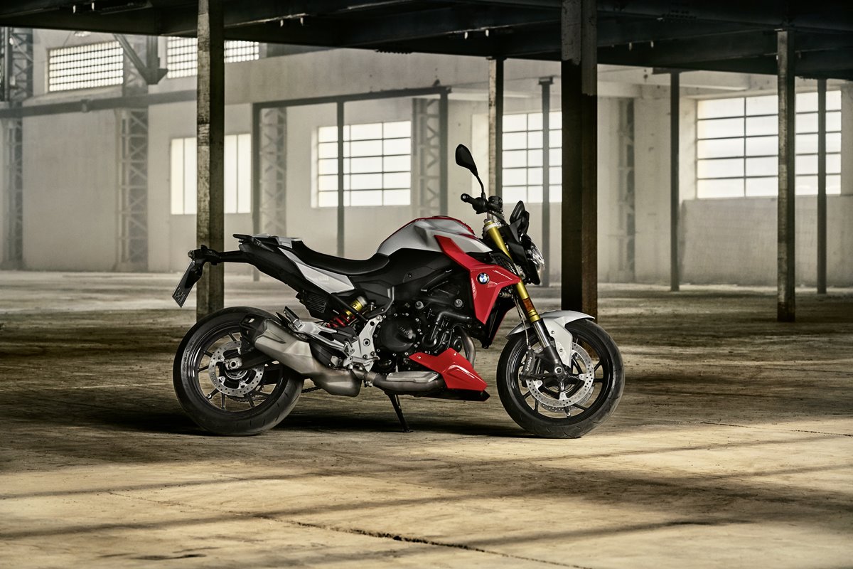 p90373064_highres_bmw-f-900-r-11-2019