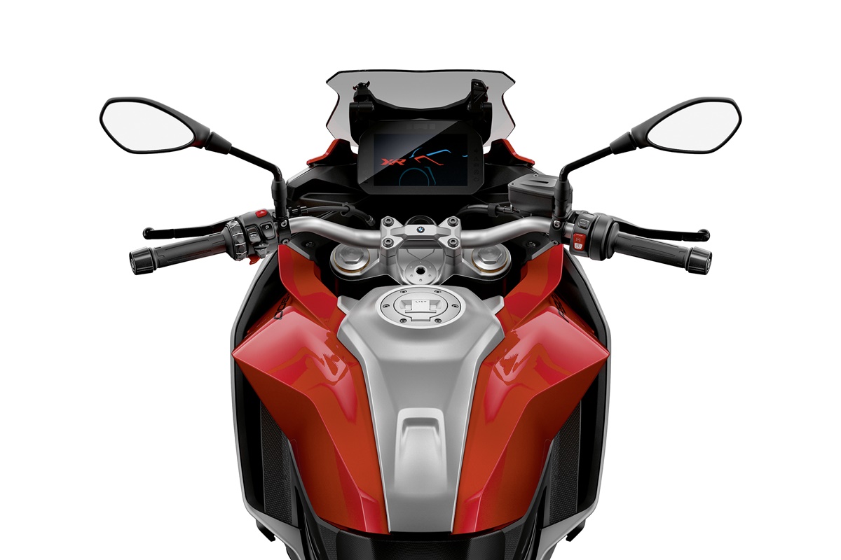 p90373132_highres_bmw-f-900-xr-11-2019