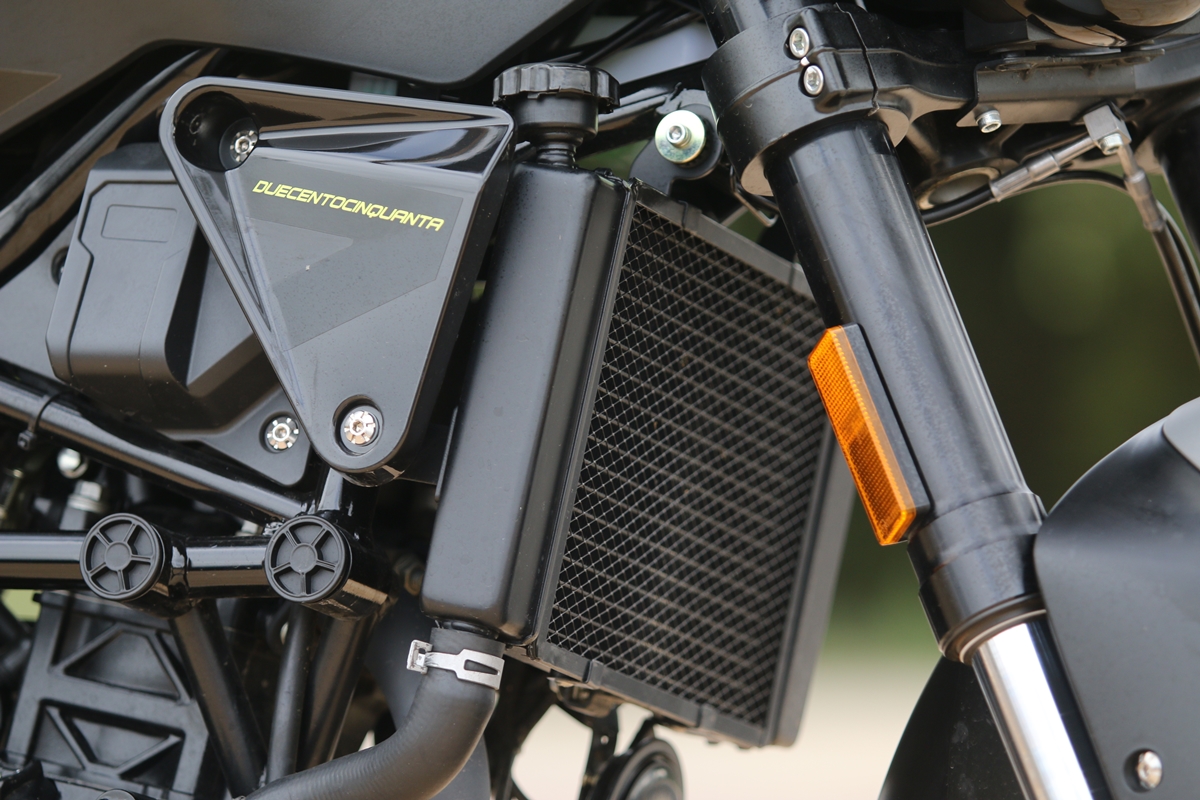 Radiador de la Benelli Leoncino 250