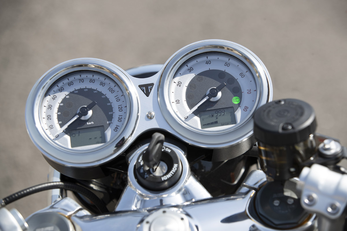 Trasera de la Triumph Thruxton RS 'Jet Black'