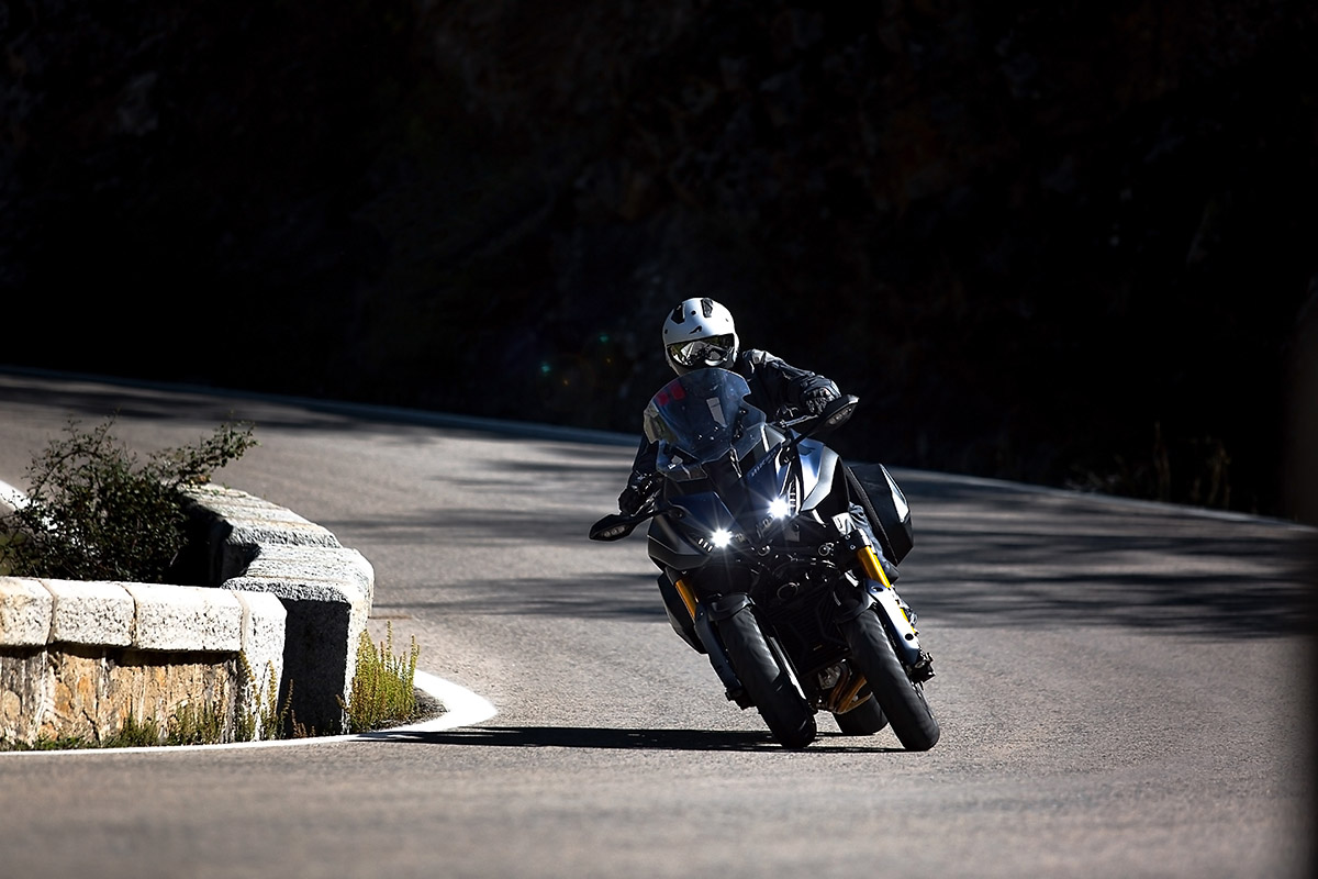 yamaha_niken_gt_2019_08
