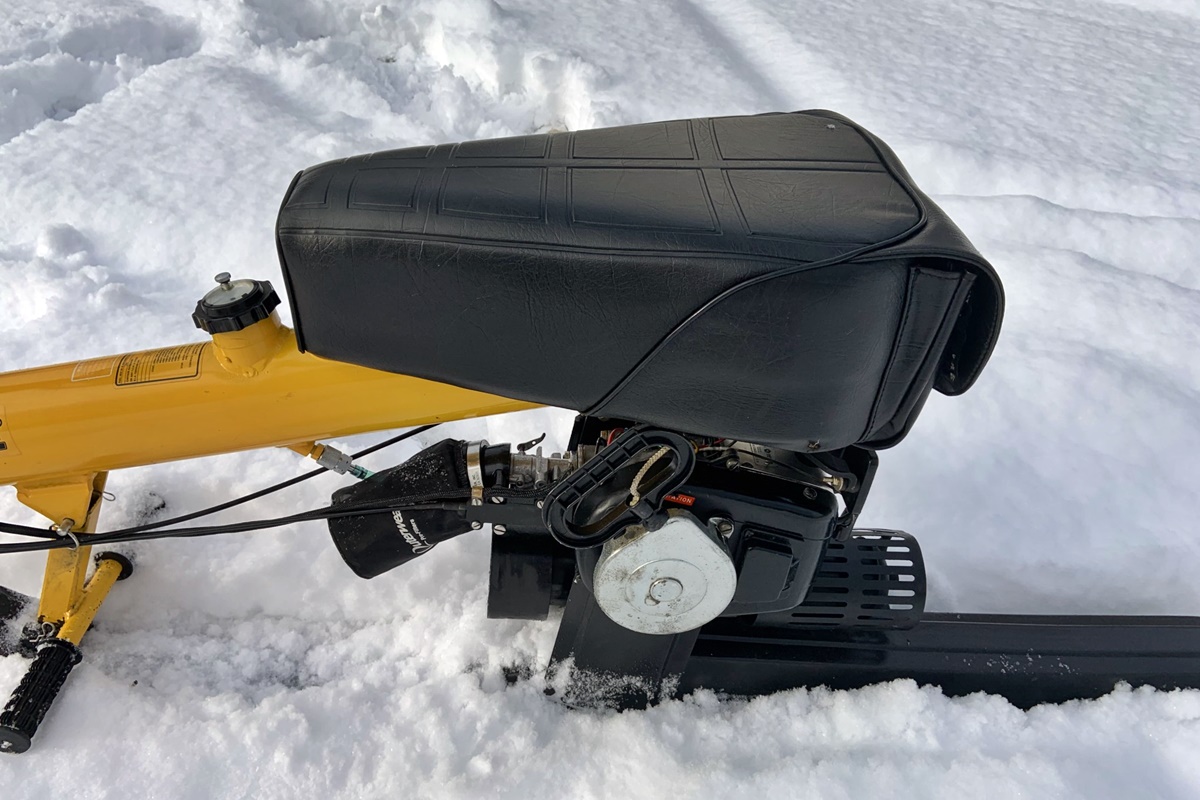 Chrysler Sno-Runner 6003SR