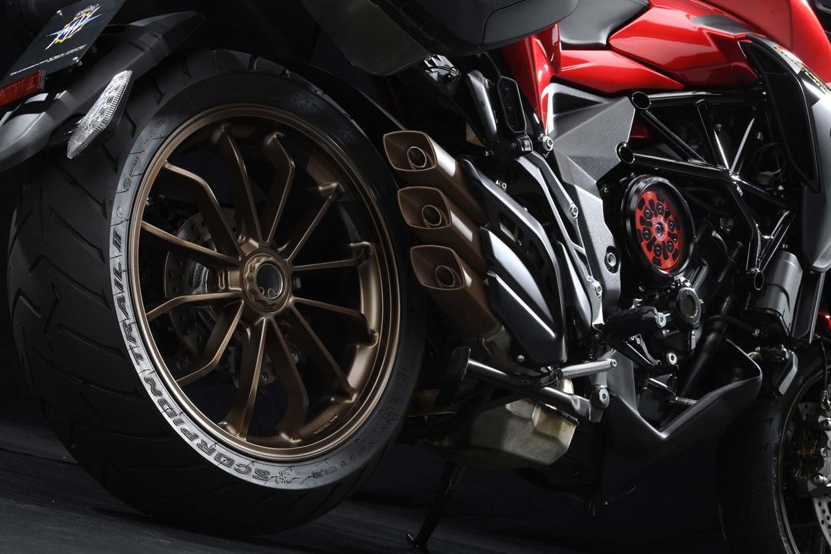 MV Agusta Veloce 800 Lusso 2020