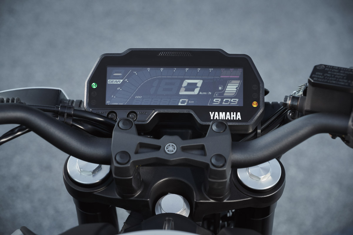 Instrumentación full-LCD para la Yamaha MT-125 2020