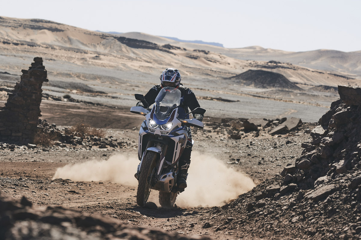 Ascenso sobre la Honda CRF1100L Africa Twin Adventure Sports DCT 2020