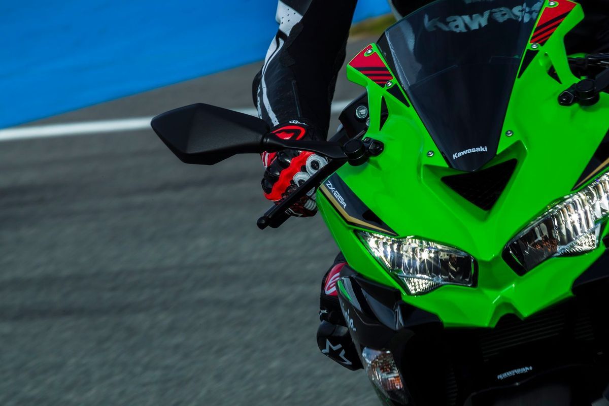 kawasaki_zx-25r_jerez_4