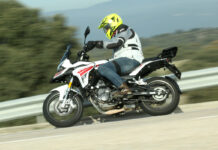 Foto dinámica para la prueba de la Benelli TRK 251.