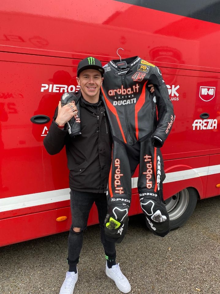 Mono de Scott Redding