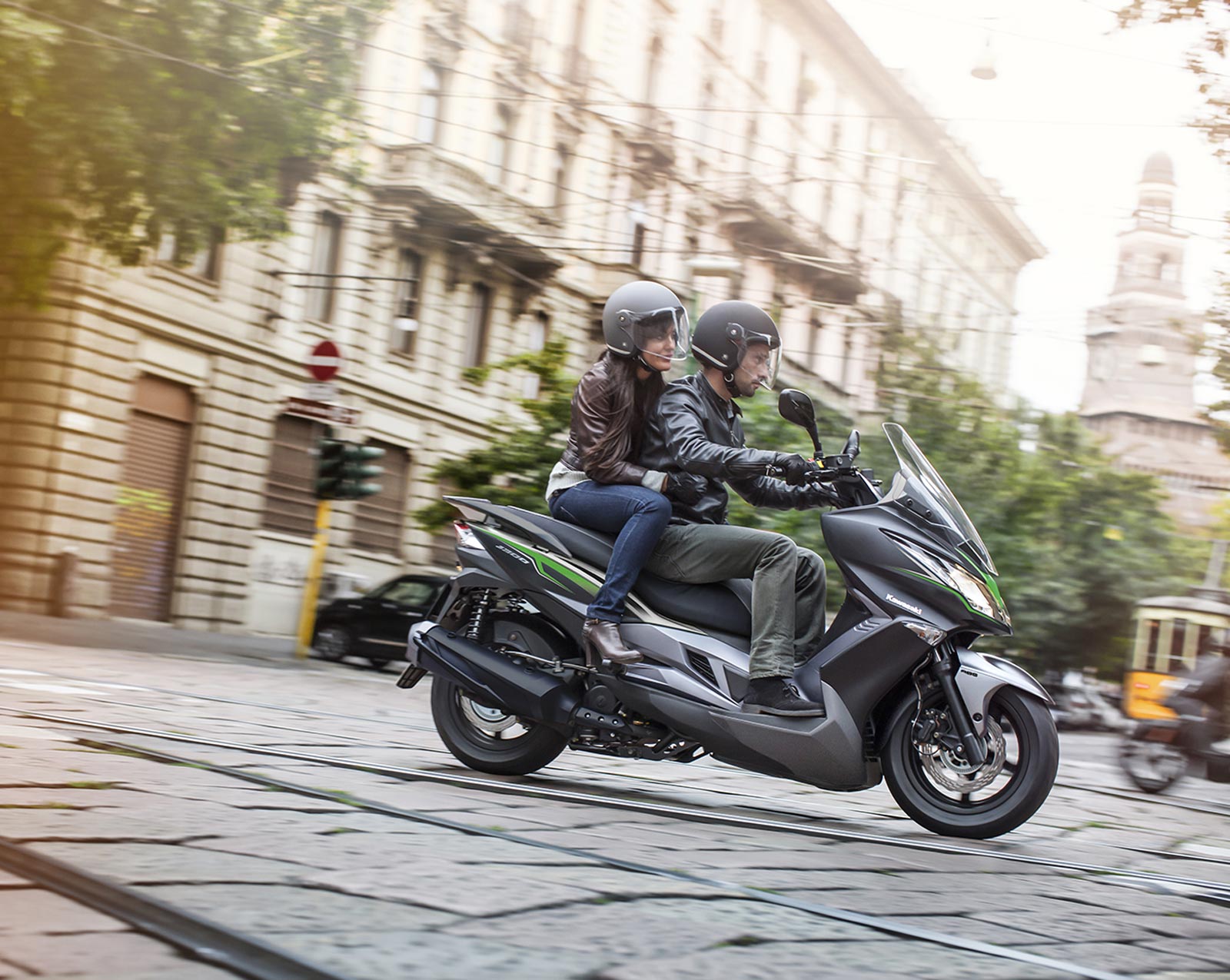 Kawasaki J300 2020