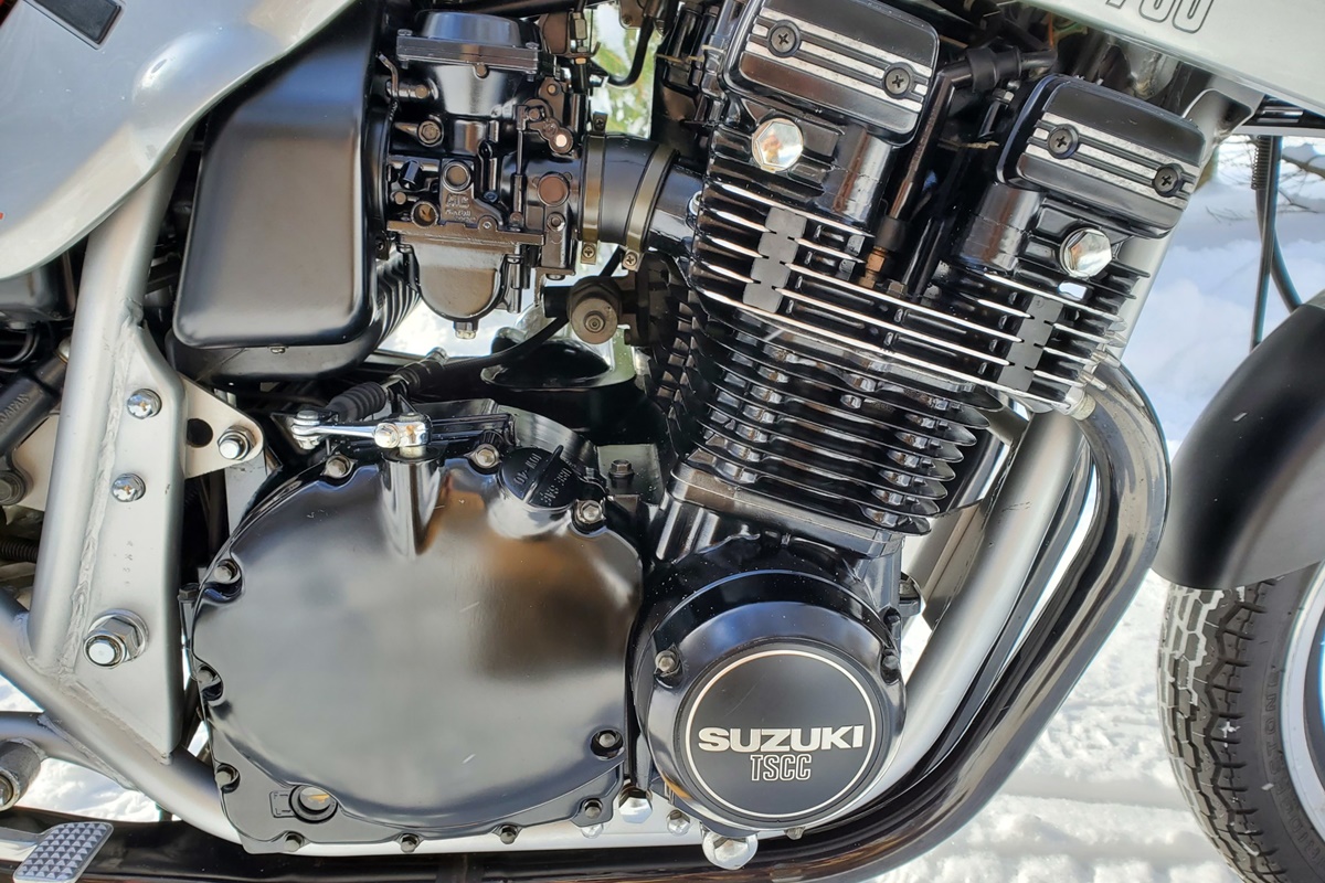 Suzuki Katana 750 de 1983