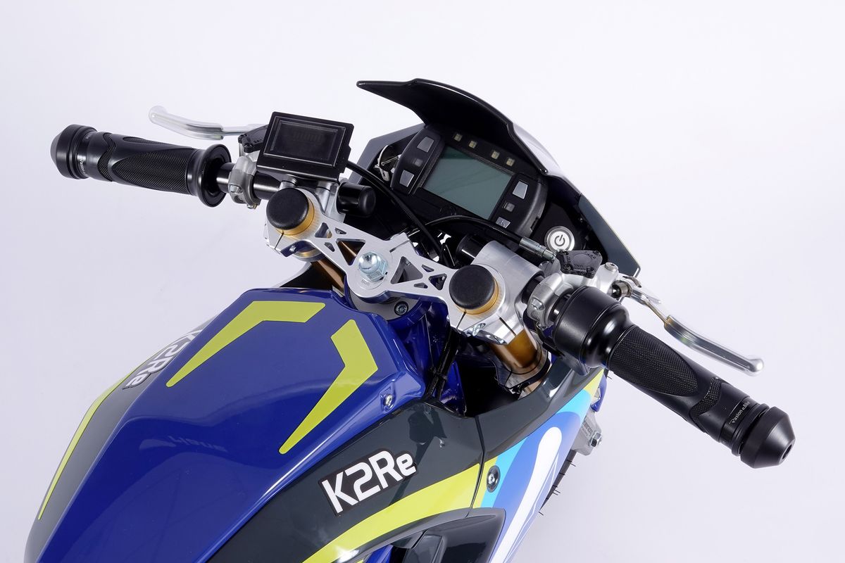 Ariane K2Re una Minimoto eléctrica de carreras