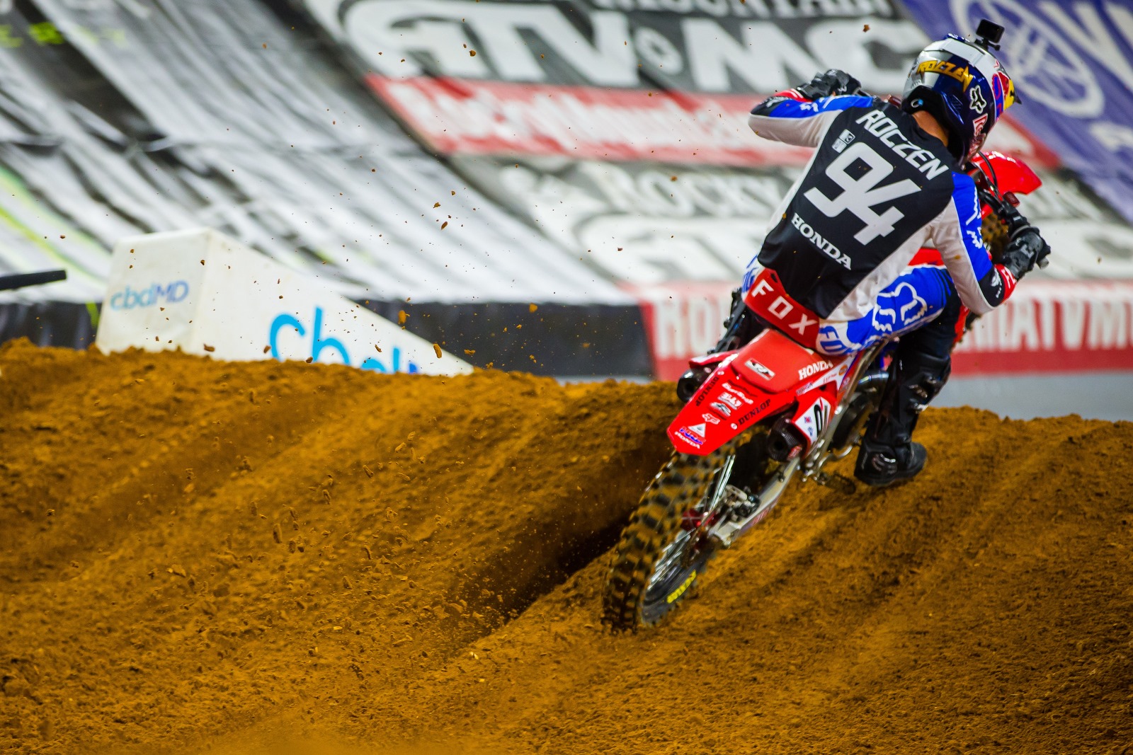 Roczen sigue aguantando cerca de Tomac en la general