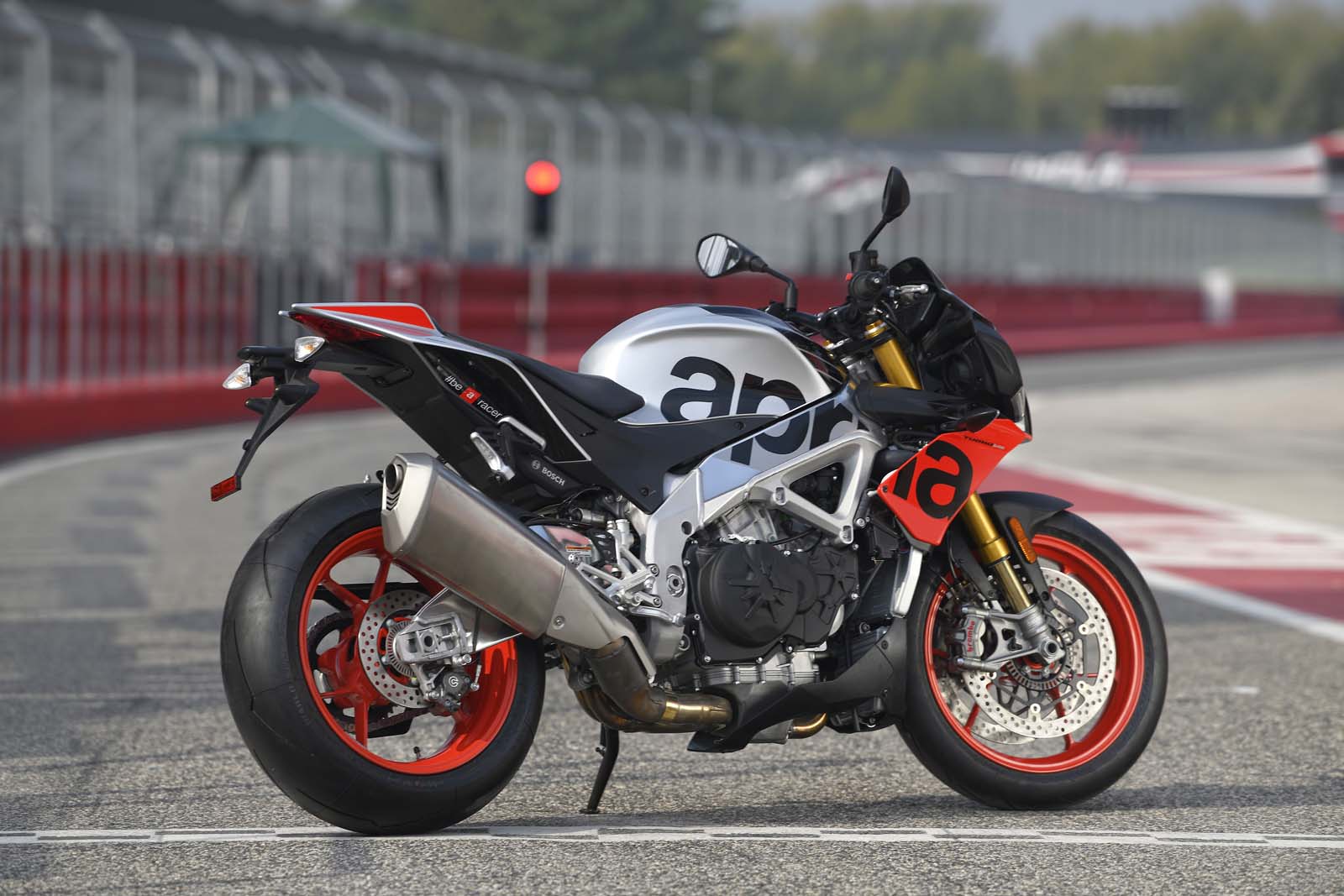 Aprilia Tuono V4 1100 2018