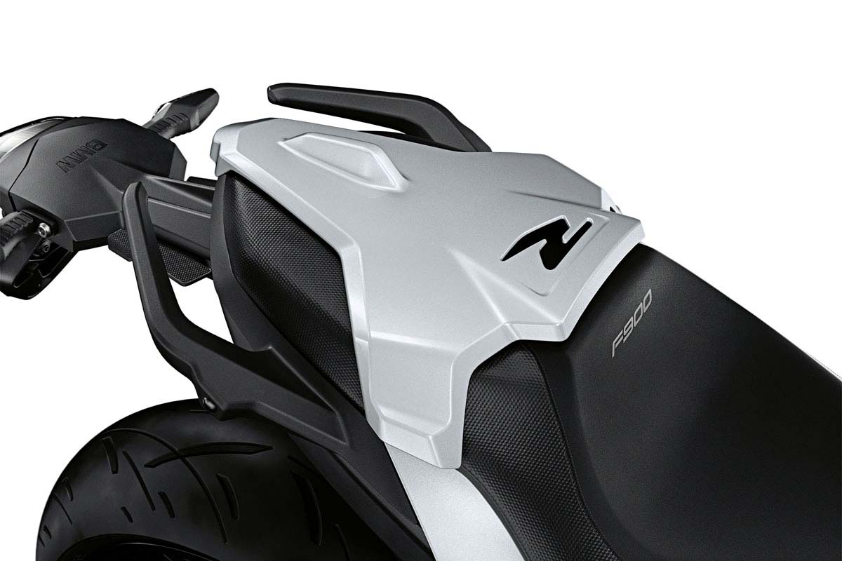 La tapa de colín se incluye de serie en la BMW F900R Sport